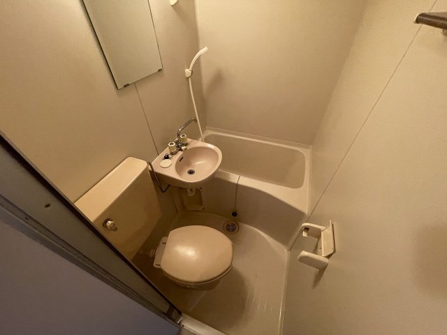 バス・シャワールーム　ゆったり過ごせるお風呂です