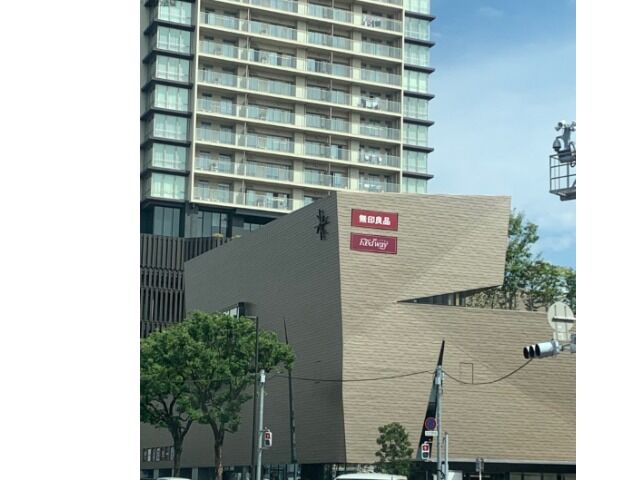 ショッピングセンター　プラリバ（ショッピングセンター）まで725m