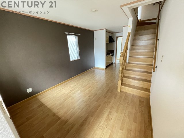 居室・リビング　床色が明るくて綺麗です♪