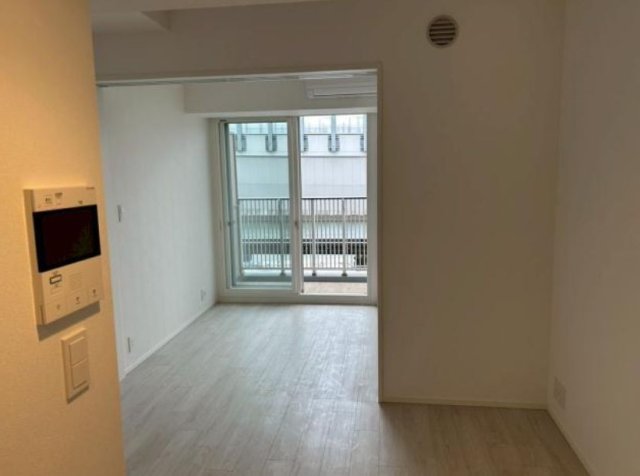 居室・リビング　別号室参考写真