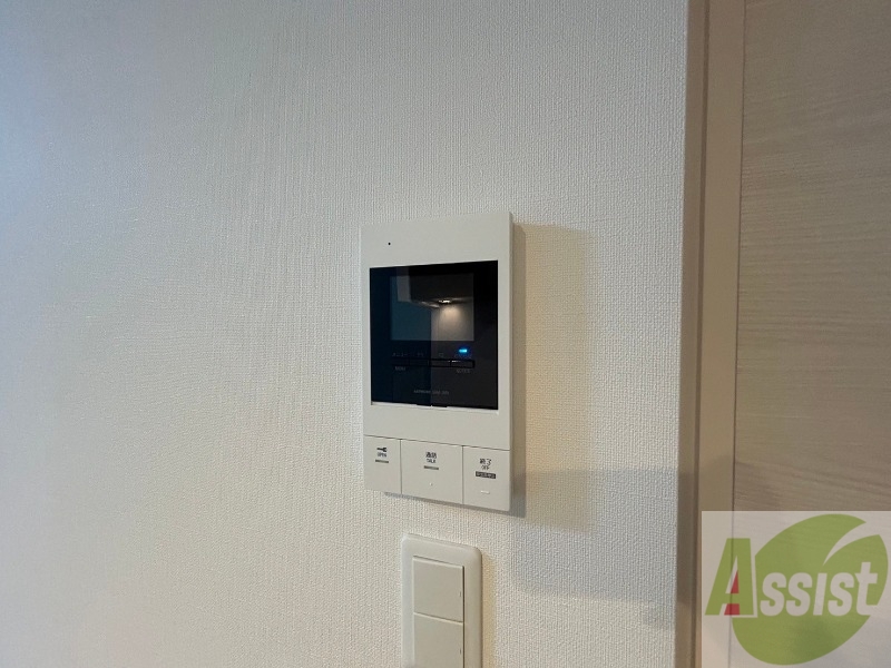 セキュリティ　ＴＶモニター付インターホンです。来客者の顔が見えるので安心！