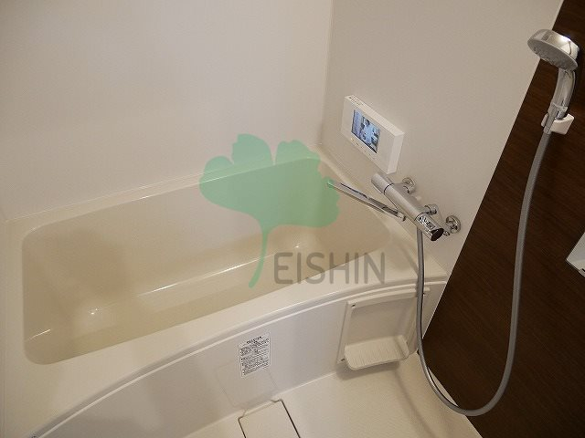 バス・シャワールーム　清潔感のある浴室です！