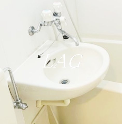 洗面設備　洗面台です。（同仕様です。）