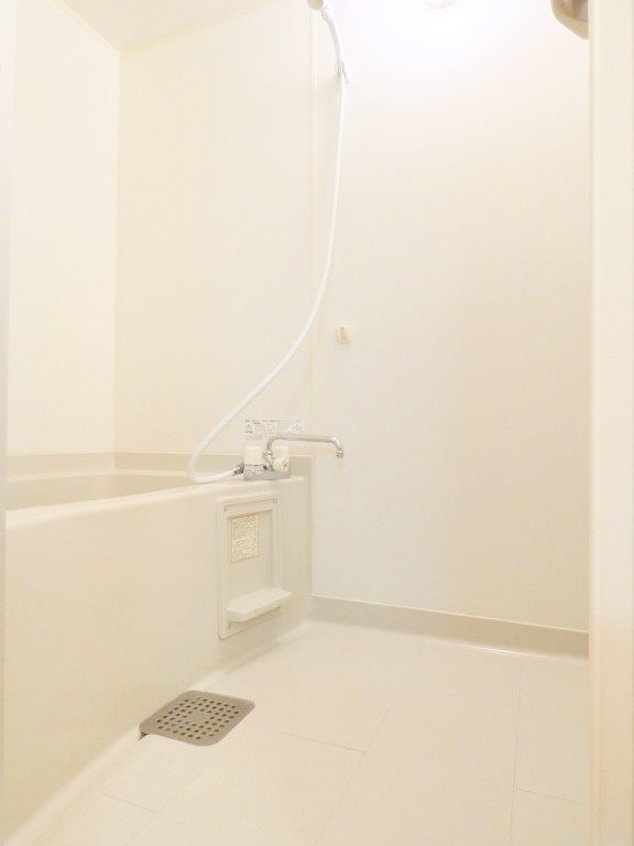 バス・シャワールーム　図面と現状に相違がある場合には現状を優先