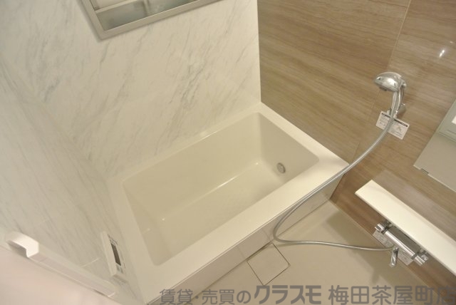 バス・シャワールーム　風呂