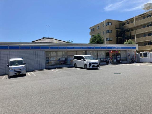 コンビニ　ローソン大和南林間五条通り店（コンビニ）まで536m