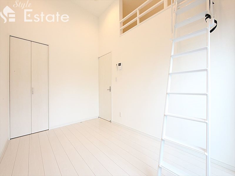 居室・リビング　内装