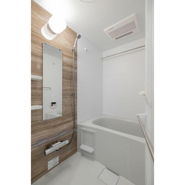 バス・シャワールーム　Dタイプ2024年4月撮影 同タイプ704号室の写真です