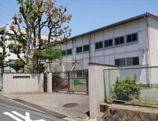 小学校　横浜市立小菅ケ谷小学校（小学校）まで341m