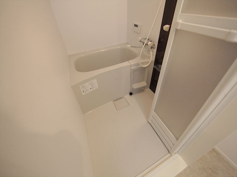 バス・シャワールーム　浴室暖房乾燥機付　追い焚き・オートバス機能付お風呂