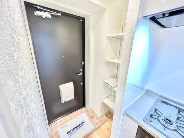 玄関　※別部屋参考写真