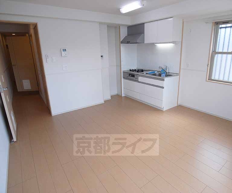 居室・リビング　約１０帖の広々したＬＤＫです。