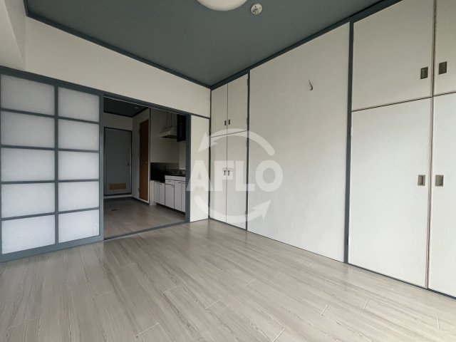 居室・リビング　シオザキビルNo.3　リビング