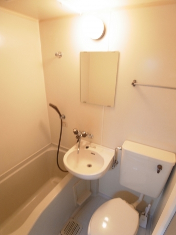 バス・シャワールーム　バスルーム