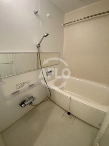 バス・シャワールーム　メロッソ梅北　浴室