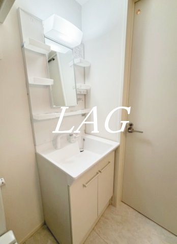 洗面設備　洗面台です。