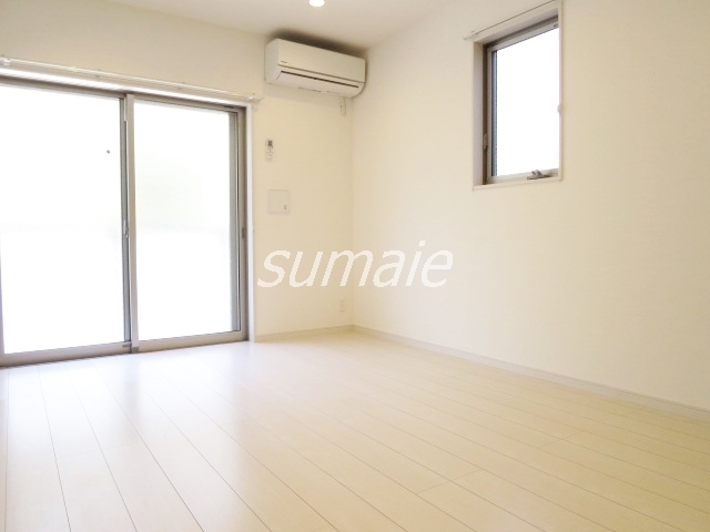 居室・リビング　二面採光です☆彡