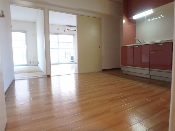 居室・リビング　居間