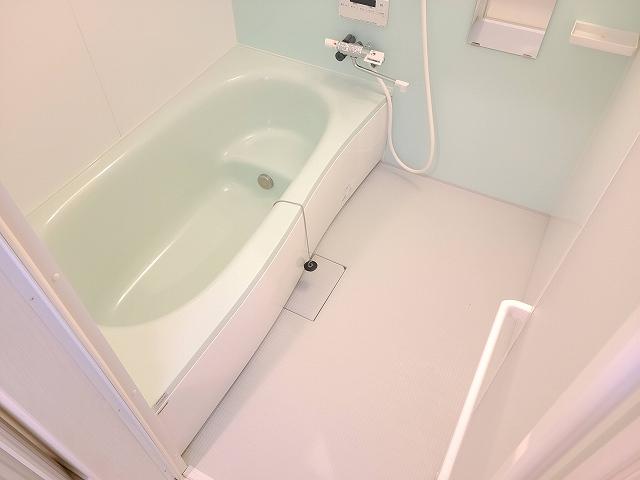 バス・シャワールーム　浴室