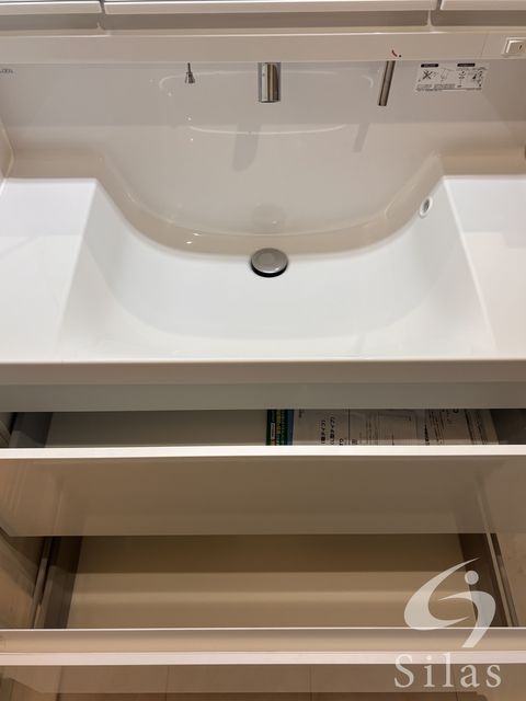 洗面設備　同仕様