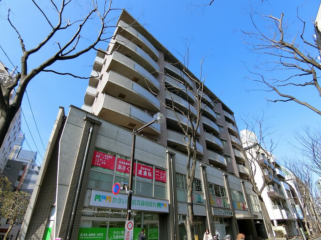 建物外観　重厚感のあるデルックスカサイ　ＮＴＴインターネット接続可