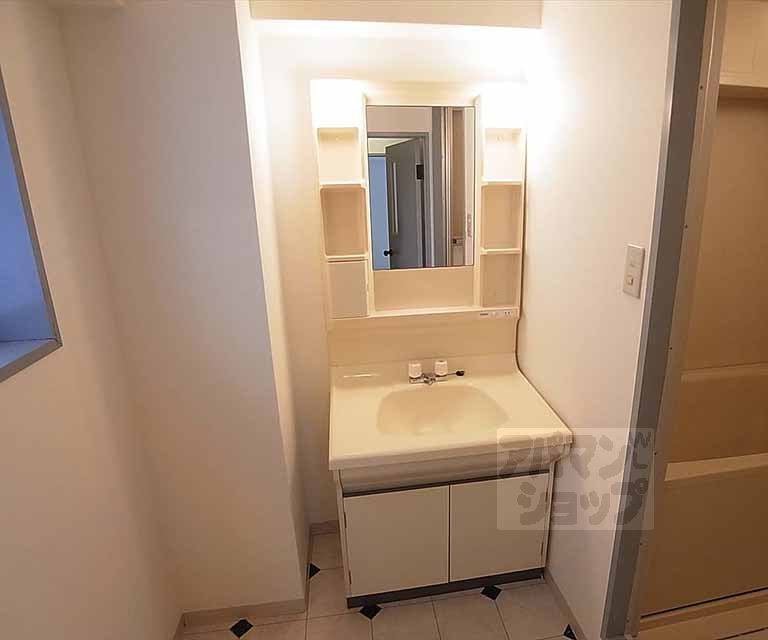 洗面設備　独立洗面台