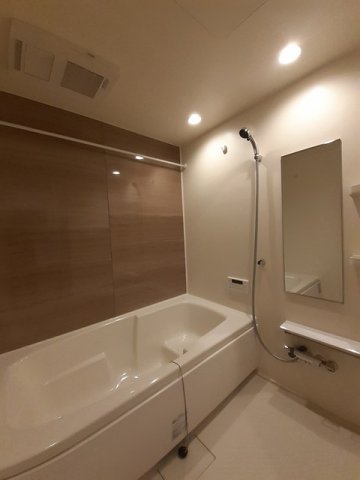 バス・シャワールーム　日々の暮らしに欠かせないお風呂です