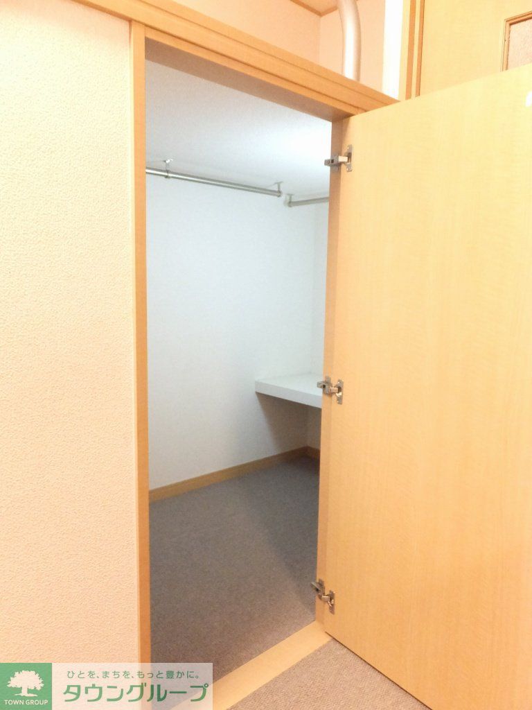 その他部屋・スペース　ベット下大型収納