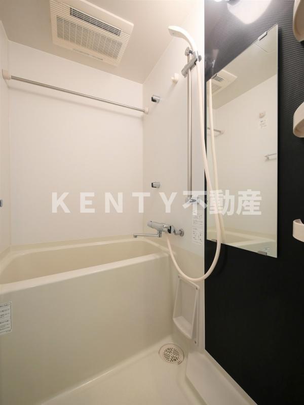 バス・シャワールーム　お風呂です