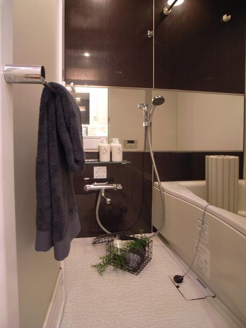 バス・シャワールーム　家具家電はイメージです。