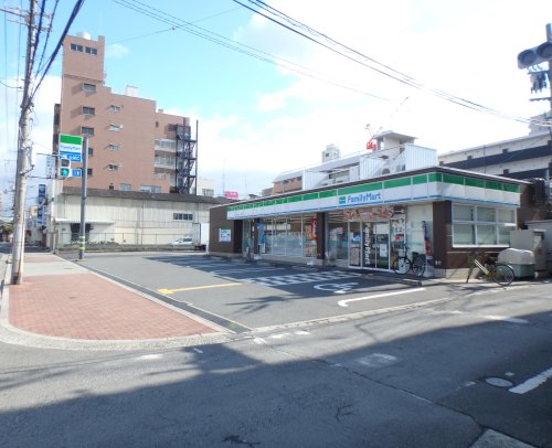 コンビニ　ファミリーマート 東大阪足代北一丁目店（コンビニ）まで285m