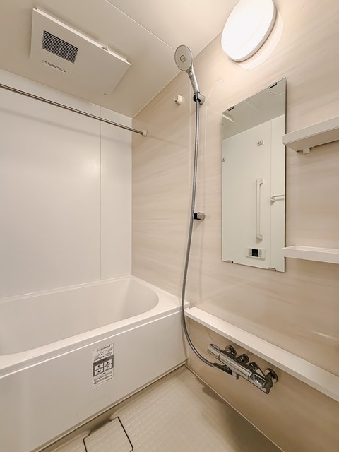 バス・シャワールーム　※写真は同タイプ住戸です。