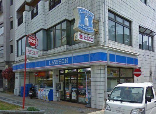 コンビニ　ローソン 長崎市役所前店（コンビニ）まで447m