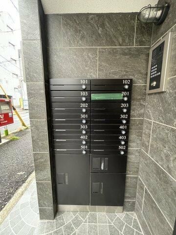 エントランス　毎日通るエントランスはこのようになっています