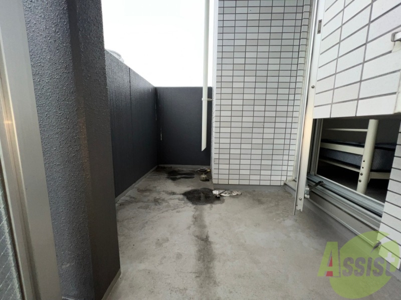 バルコニー　バルコニーです。洗濯物を干したり一息ついたりできますね！