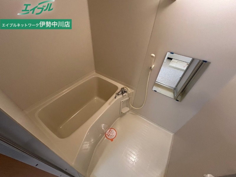 バス・シャワールーム　同型参考写真