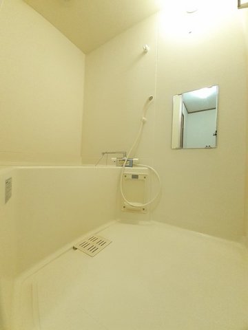 バス・シャワールーム　ゆったり過ごせるお風呂です