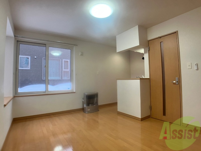 居室・リビング　明るいお部屋は気持ちよく過ごせそうですね。