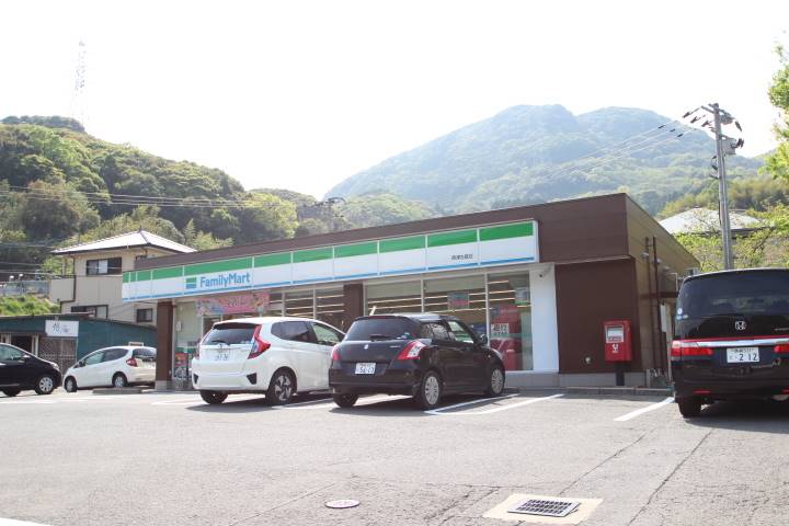 コンビニ　ファミリーマート　時津左底店（コンビニ）まで230m