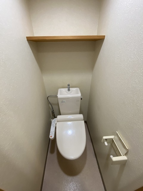 トイレ　ウォシュレット付き！