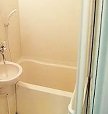 バス・シャワールーム　※別部屋の参考写真です。