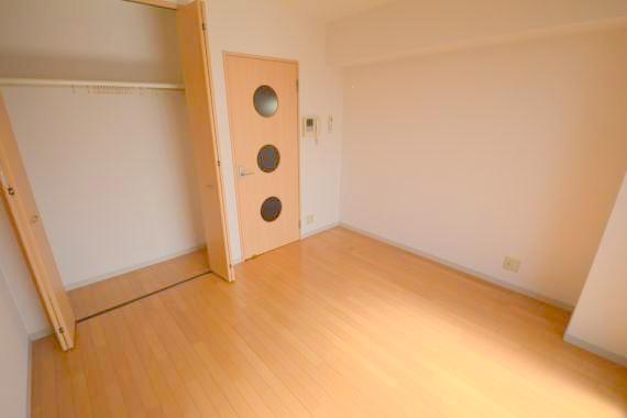 その他部屋・スペース　落ち着いた雰囲気のこのお部屋でゆっくりお休みください。