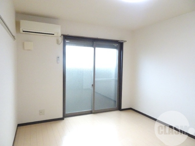 居室・リビング　明るいお部屋です♪