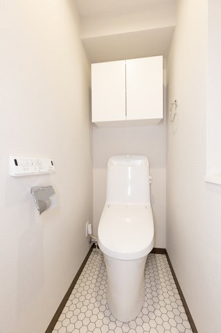 トイレ　※写真は同タイプ住戸です。