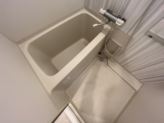 バス・シャワールーム　ゆったり過ごせるお風呂です