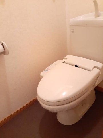 トイレ　トイレもきれいです
