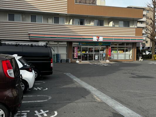 コンビニ　セブンイレブン練馬南田中4丁目店（コンビニ）まで410m
