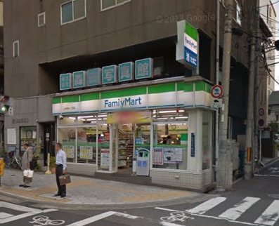 コンビニ　ファミリーマート（コンビニ）まで265m