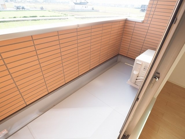 バルコニー　※別号室の写真です。