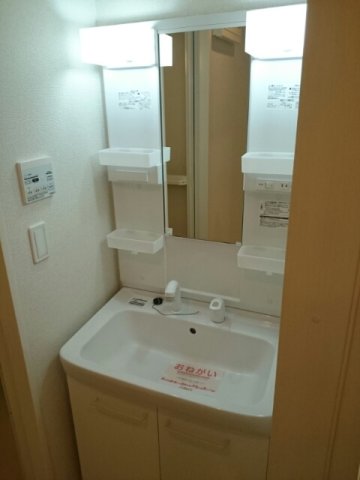 洗面設備　洗面所です